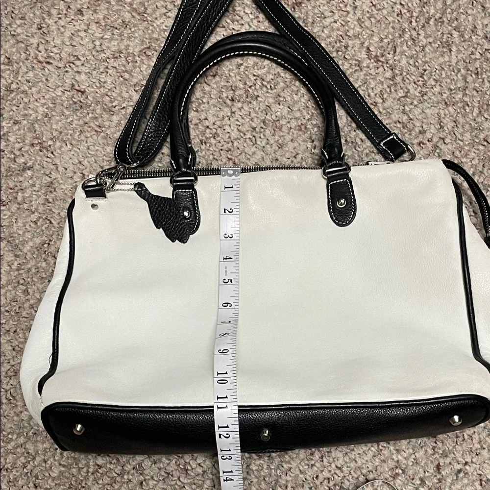 Roots leather xl Two-Tone White and Black Women’s Shoulder/crossbody Bag - Picture 6 of 15